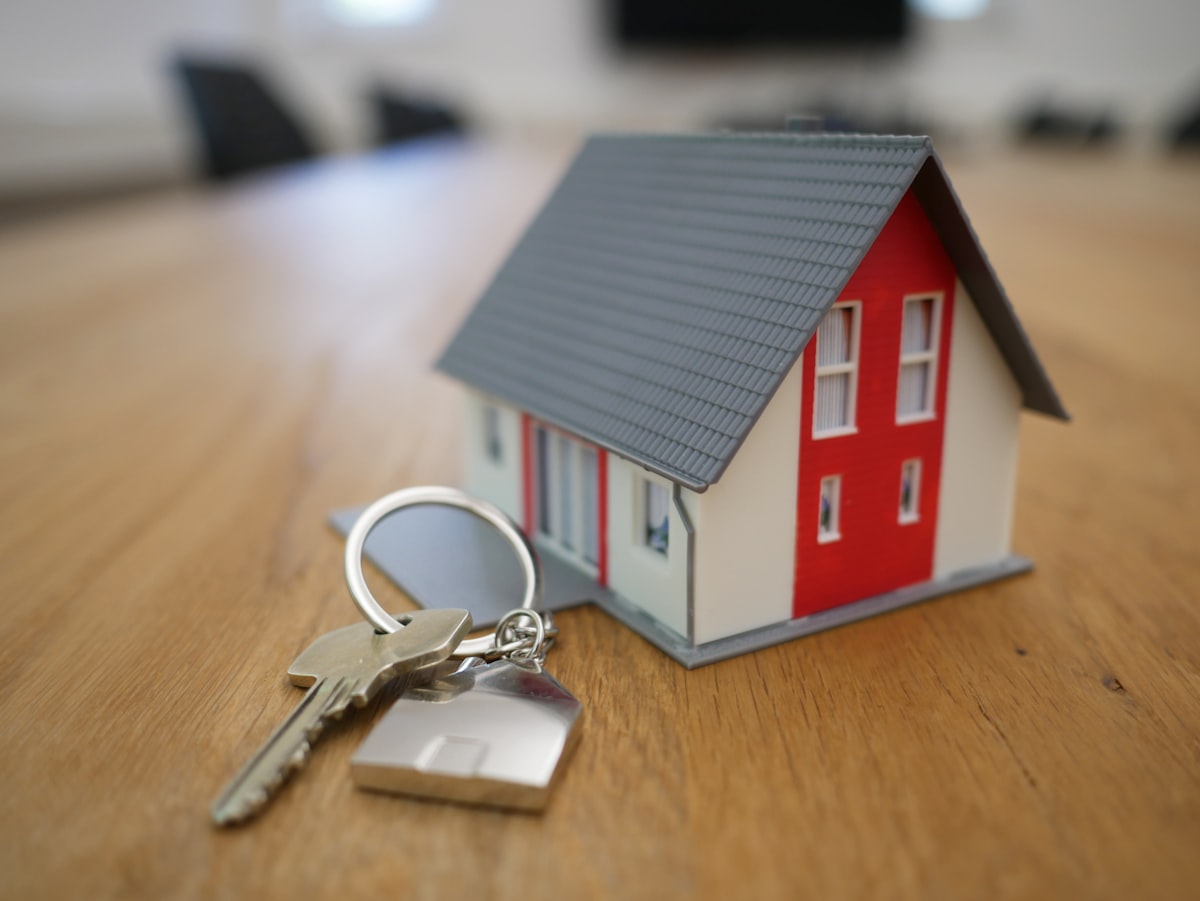 Land & Real Estate